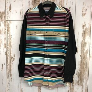Wrangler Shirt, Cowboy Cut, Size 17-35 X-Long Tail. In new condition!